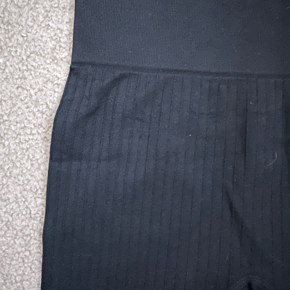 Black Ribbed Workout Set Size S - Picture 2 of 3